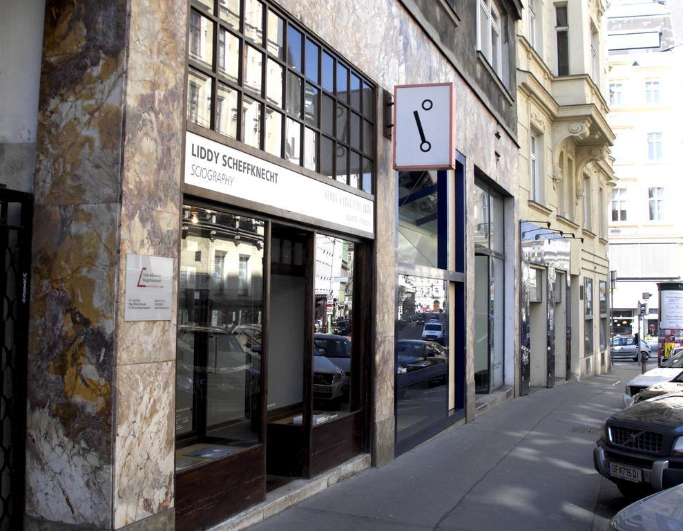 Apartment State Opera Alley